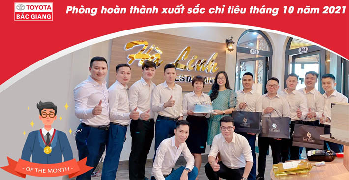 Khen thưởng tập thể và cá nhân tư vấn bán hàng xuất sắc tháng 10/2021